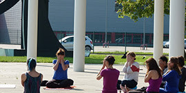 Yoga au musée