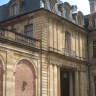 Entrance_to_the_museums_inside_the_courtyard_of_Palais_Rohan,_Strasbourg